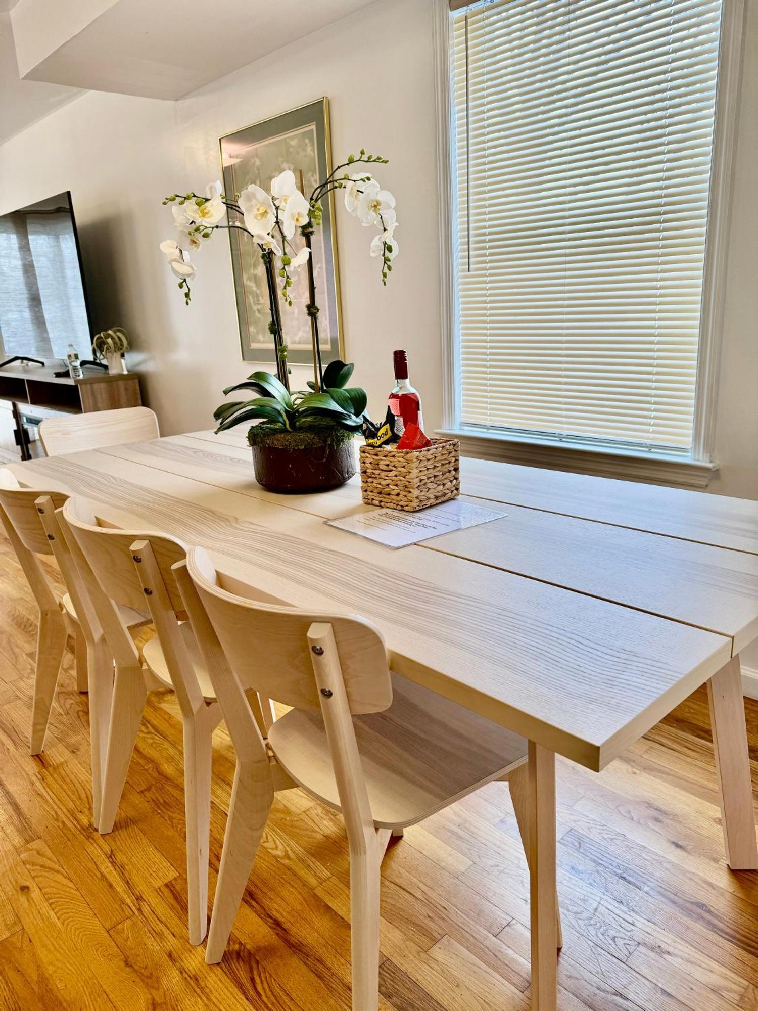 Stylish Evergreen Apartment By Newark Airport Exterior photo